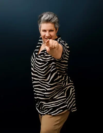 portrait-de-femme-confiance-en-soi-portrait-individuel-shooting-photo-lille-aline-dubail-photographe-portrait-marcq-en-baroeul-c-est-pour-toi-