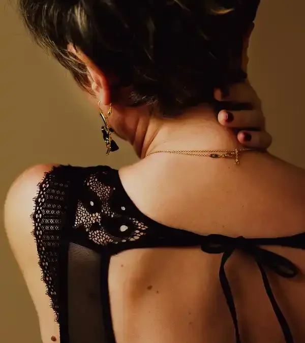 Séance photo confiance en soi Lille : Et si 2026 était l’année où tu redevenais visible ?